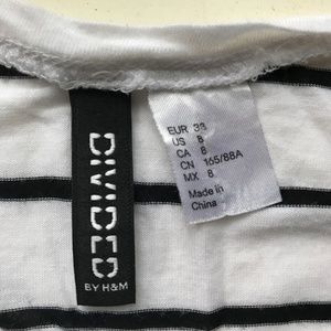 H&M Tops - H&M Black & White Striped T-shirt H&M Tops - H&M Black & White Striped T-shirt